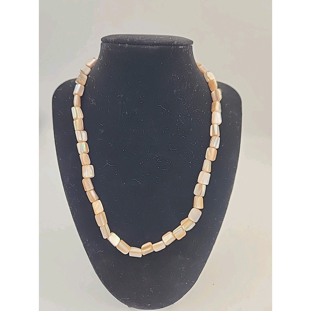 Premier Designs Sandstone Necklace retired, nature-inspired Mother of Pearl.